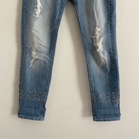 Miss Me Bedazzled Ankle Jean 26 - Picture 9 of 11